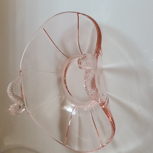 Vintage Pink Depression Glass Basket - Picture 5 of 7